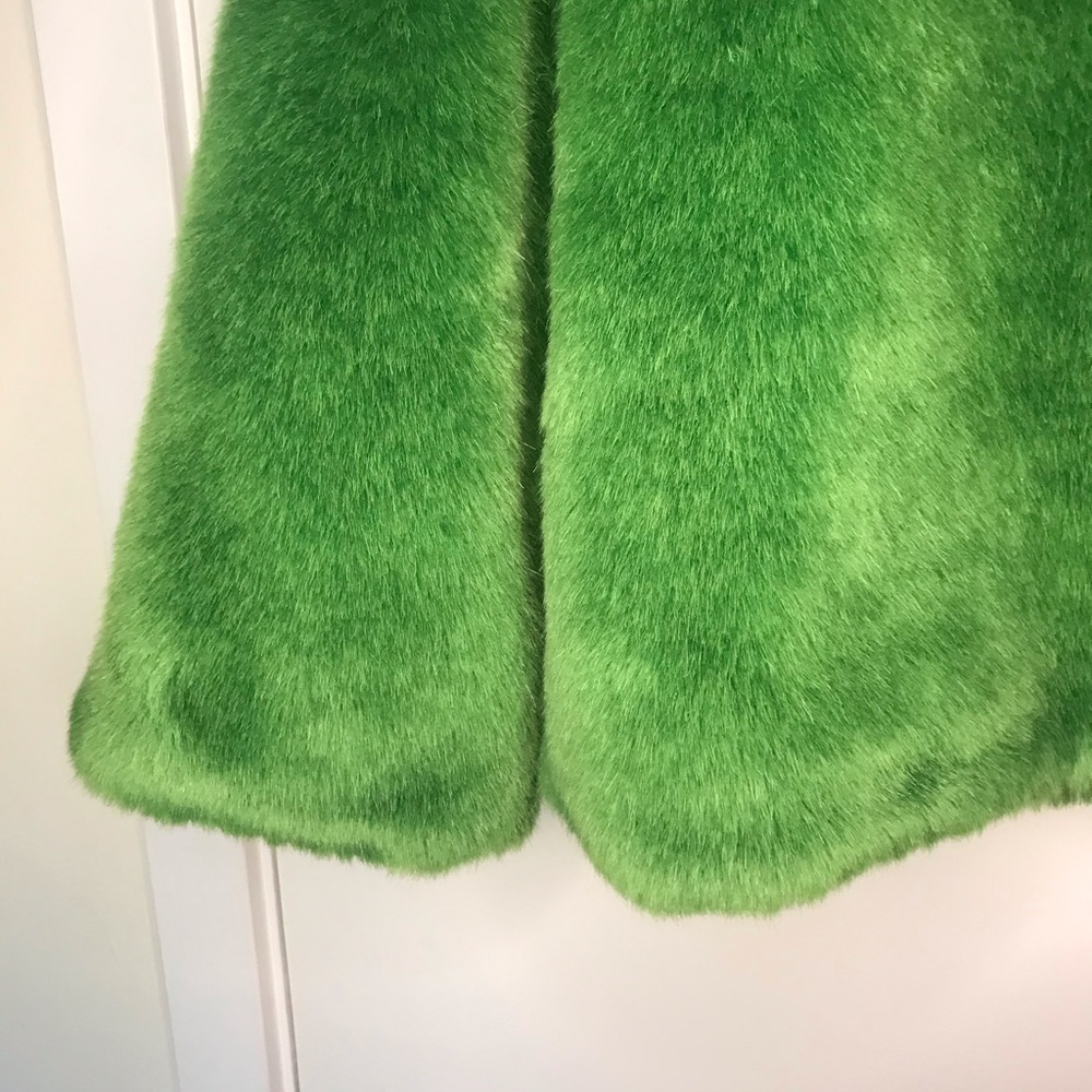 Faux Fur Green Glam Coat - Picture 6 of 6
